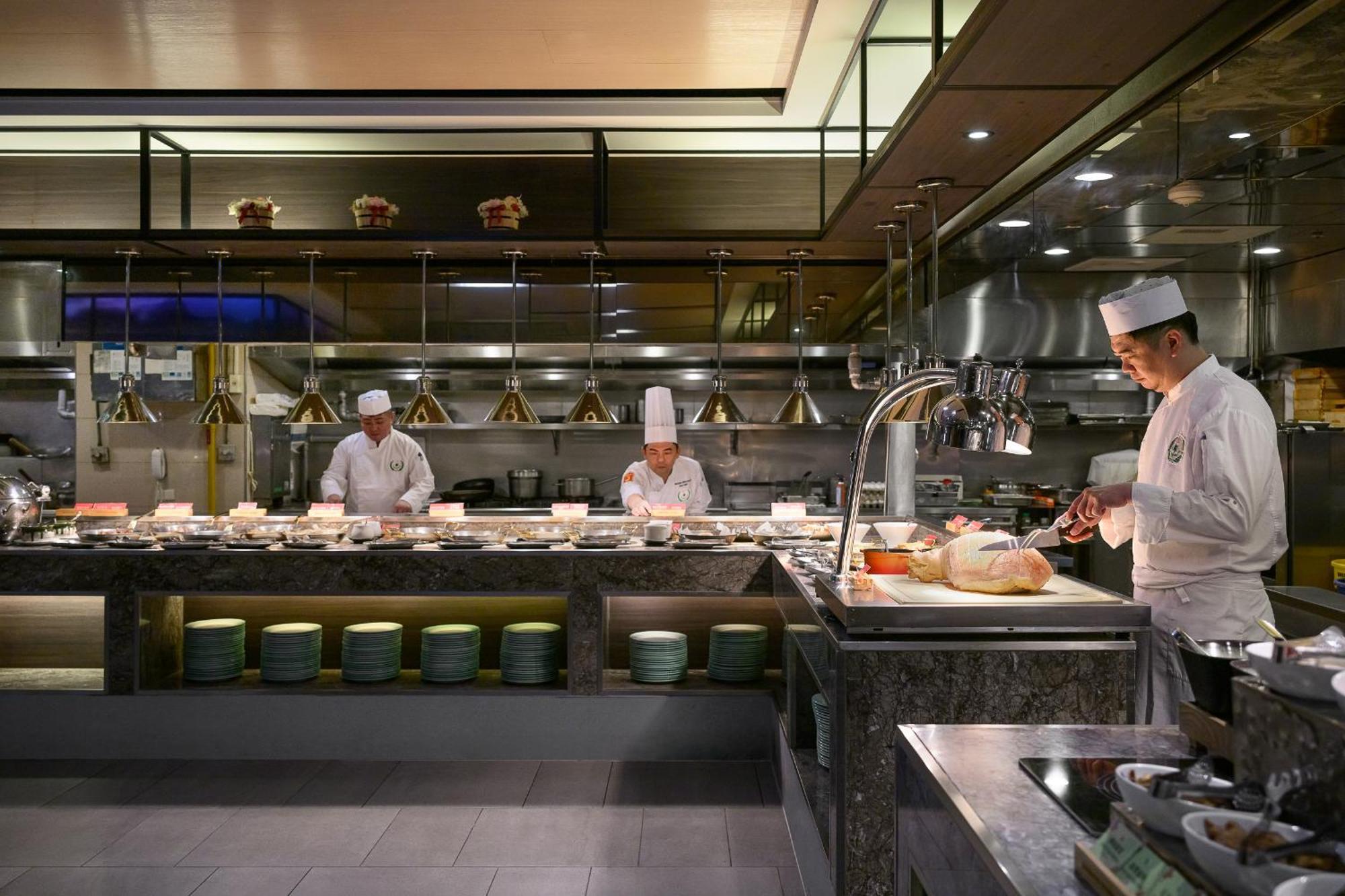 Evergreen Resort Hotel - Jiaosi Jiaoxi Dış mekan fotoğraf A commercial kitchen