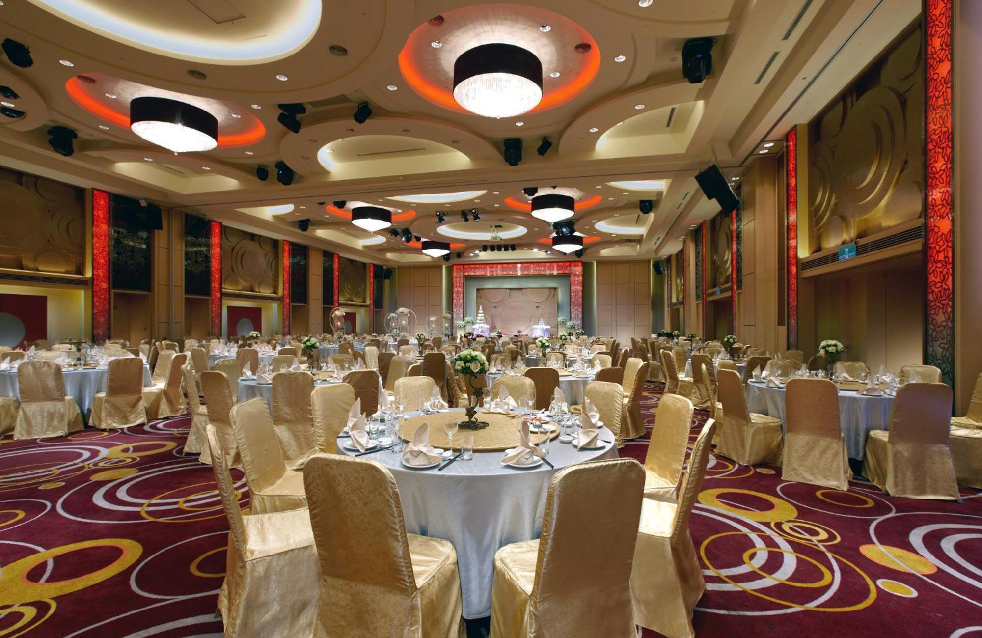 Evergreen Resort Hotel - Jiaosi Jiaoxi Dış mekan fotoğraf The ballroom